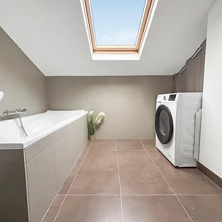 Cosy Et Lumineux A *